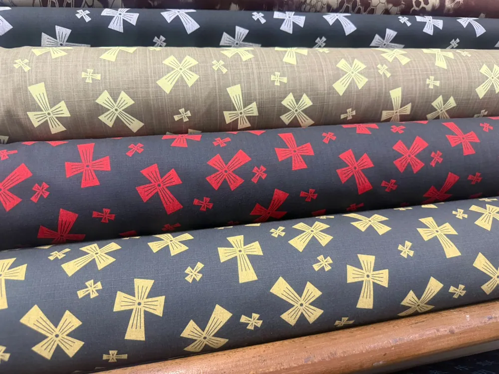 tela estampado cruz cruces