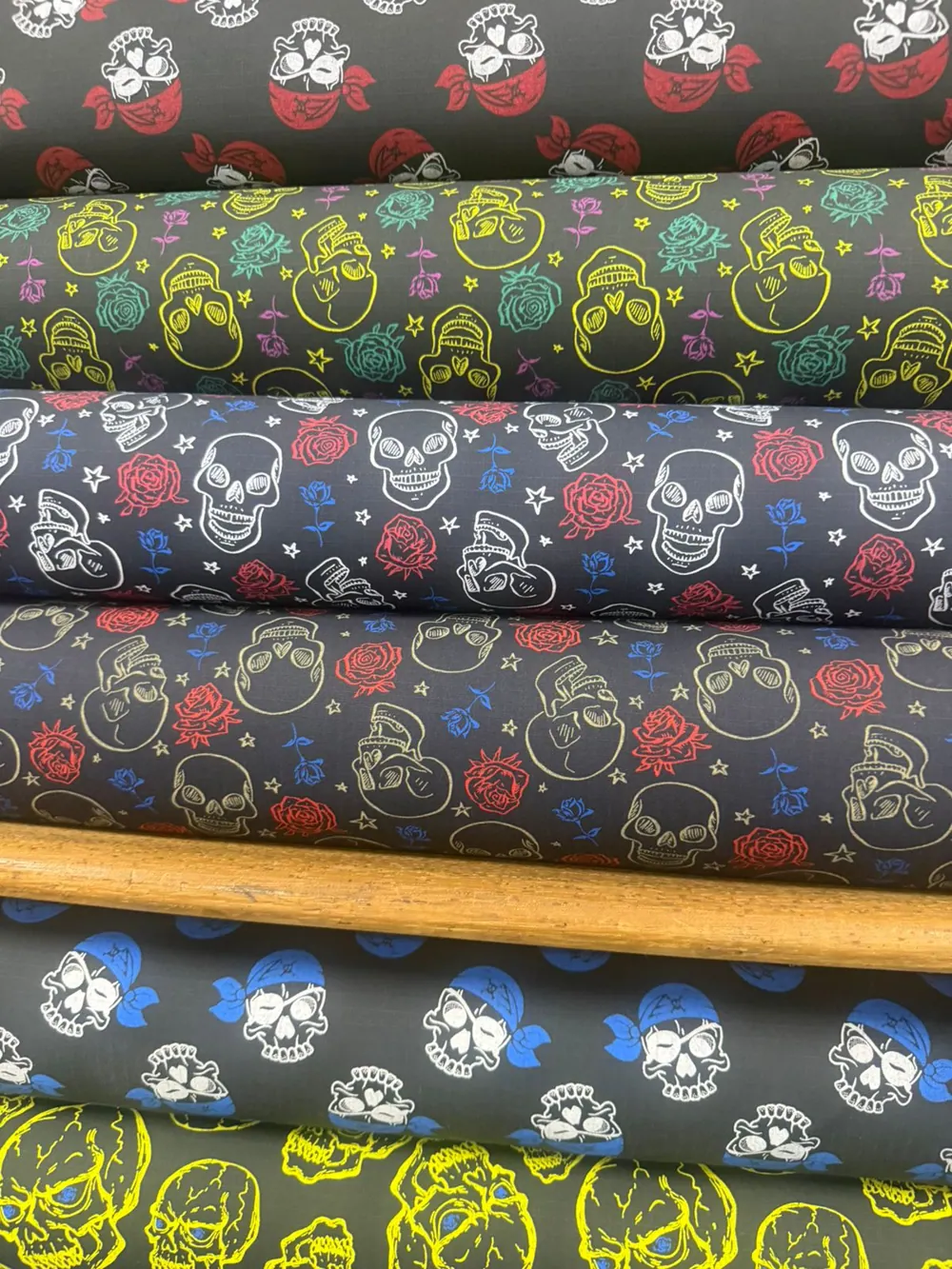 telas estampado calaveras pirata 9